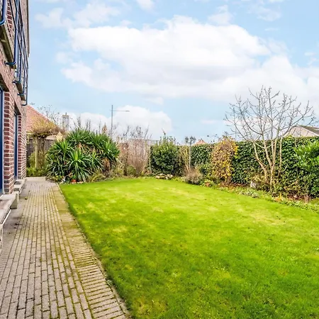 Zeelucht With Private Garden By Interhome Apartmán *