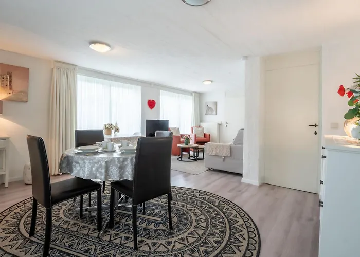 Zeelucht With Private Garden By Interhome Lägenhet