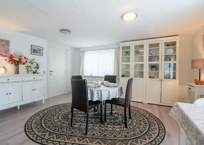 Zeelucht With Private Garden By Interhome Lägenhet *