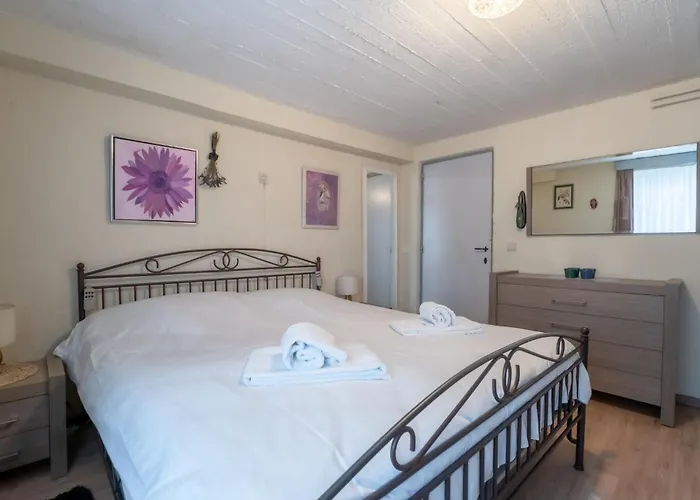 Lägenhet Zeelucht With Private Garden By Interhome De Haan